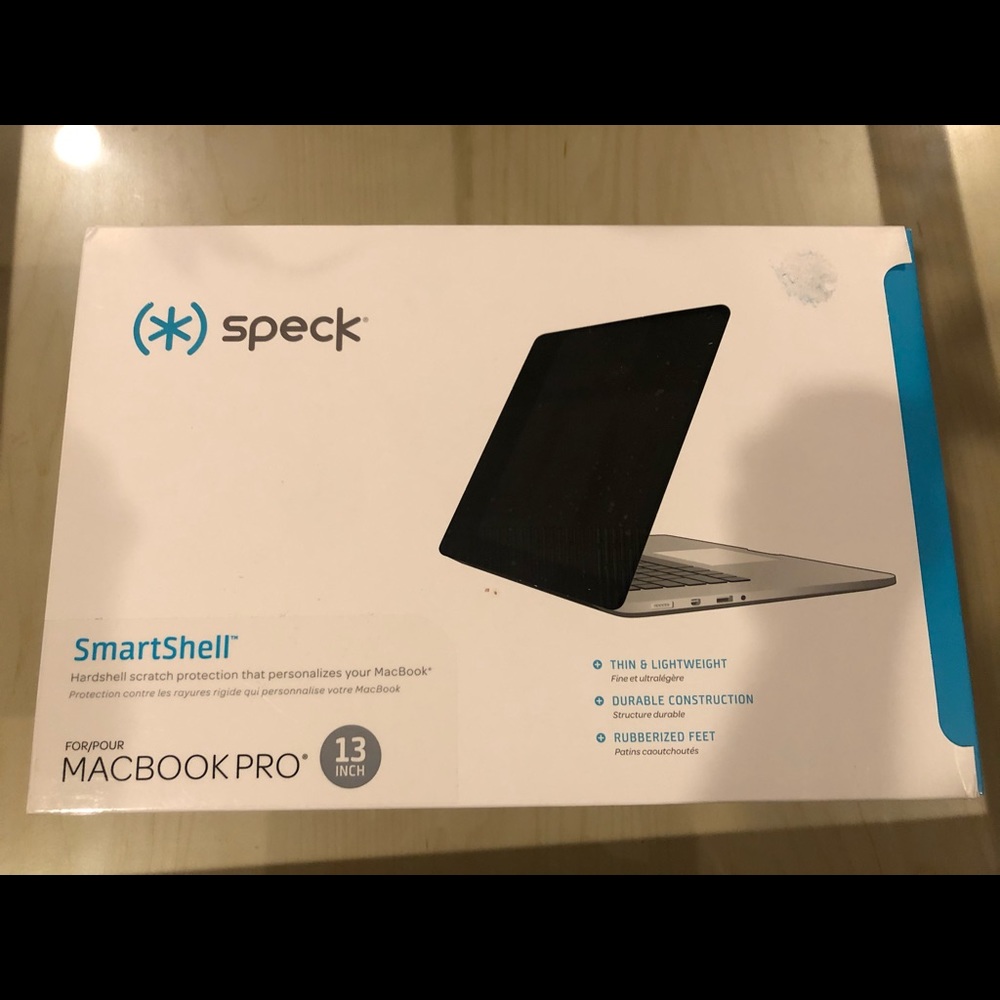 Speck Macbook Pro 13” case